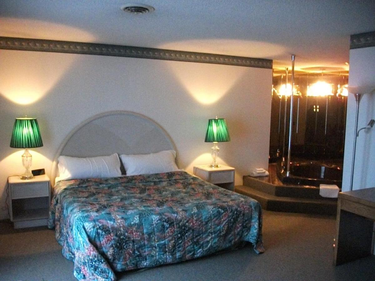 Knights Inn Mackinaw Stadt Zimmer foto